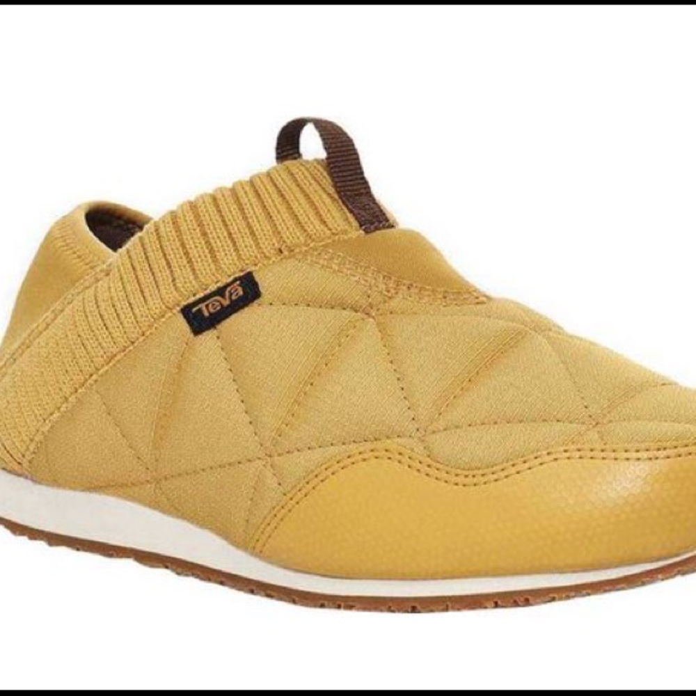 NWOT Women’s Teva RE Ember Moc Slip On Sneakers
